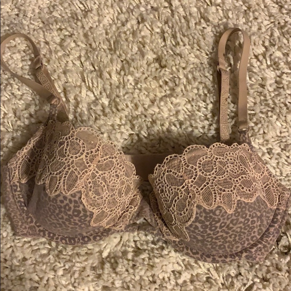 Animal print bra with mesh overlay